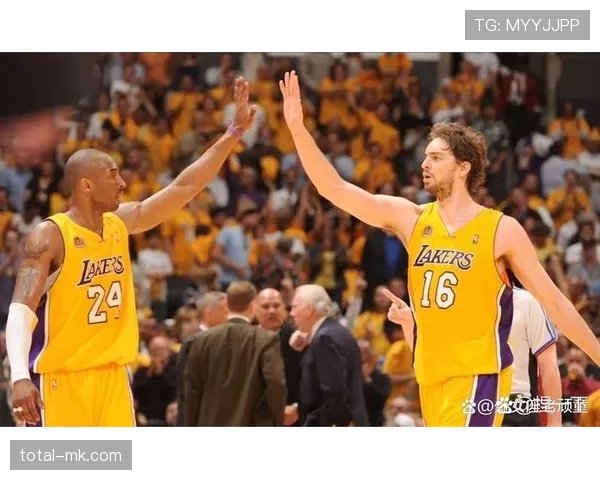 加索尔高位策应改变对手防守结构