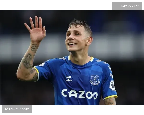 曼联重返欧冠难度加大，其当前联赛表现对赛季目标实现构成挑战